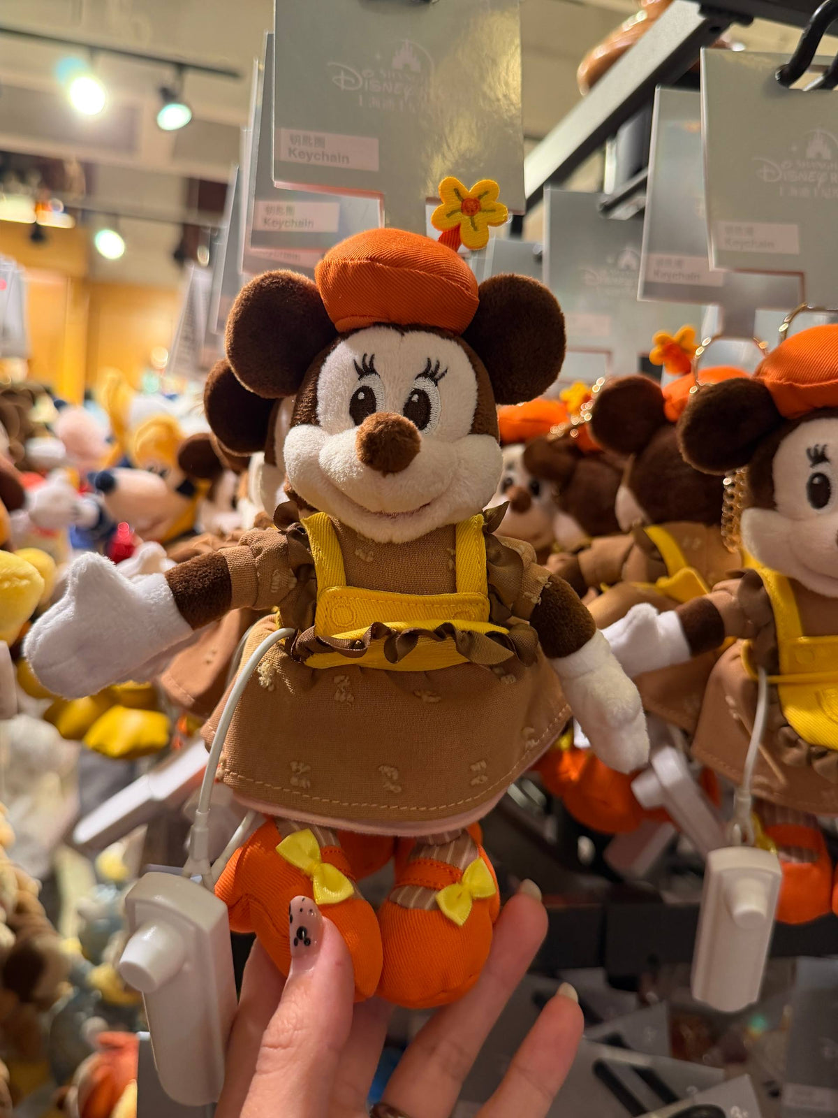 Llavero Minnie con Sombrero Naranjo y Flor