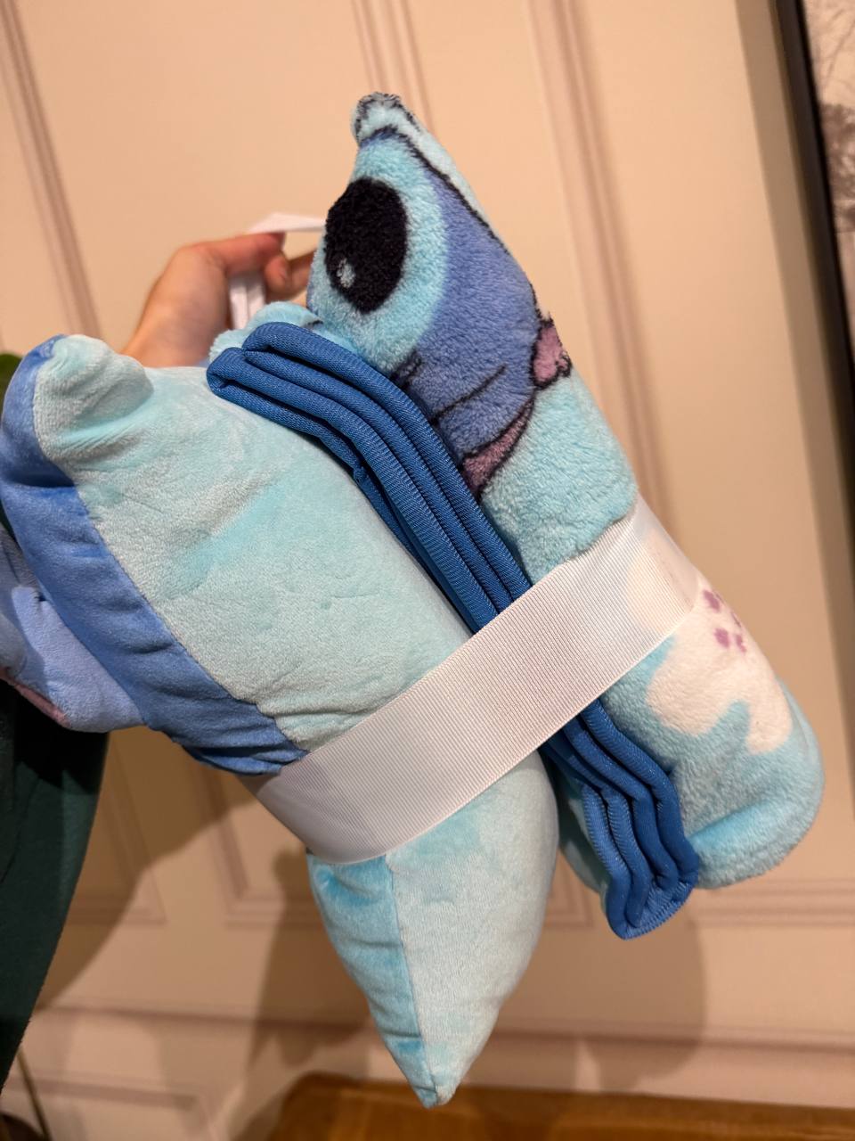 Cojín + Manta Stitch Azul