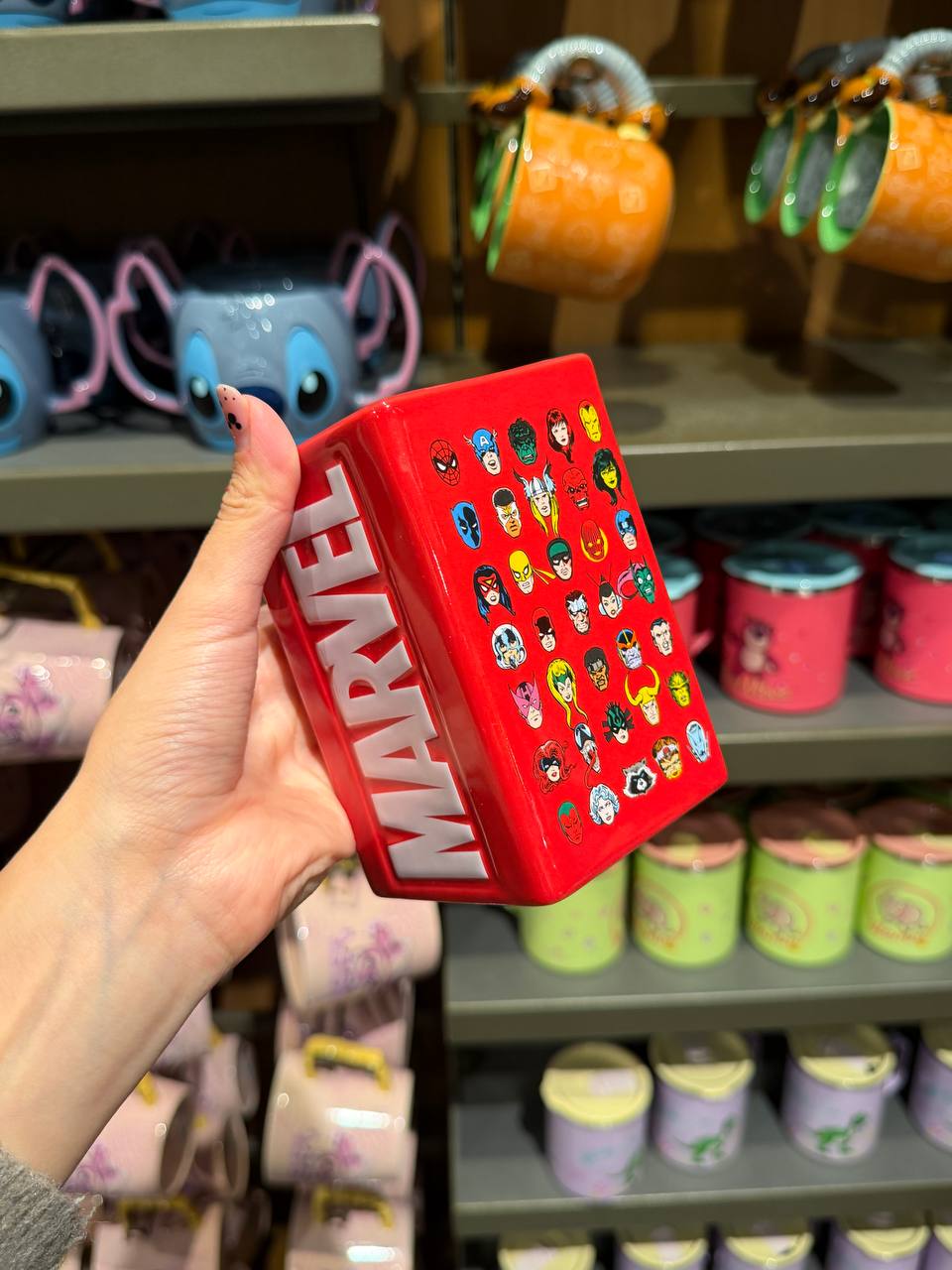 Tazón Marvel Rojo con Logo Blanco
