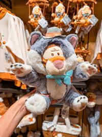 Peluche Tigger con Capucha Gris y Corbatín Celeste